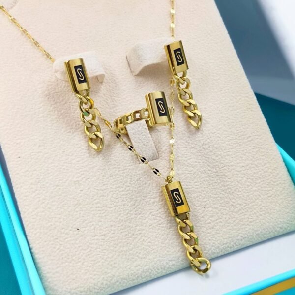 ⁦Parure Chic Dorée 3 Piéces⁩ - الصورة ⁦2⁩