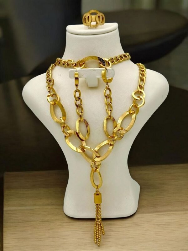 ⁦Parure de Luxe 4 Pièces⁩ - الصورة ⁦3⁩